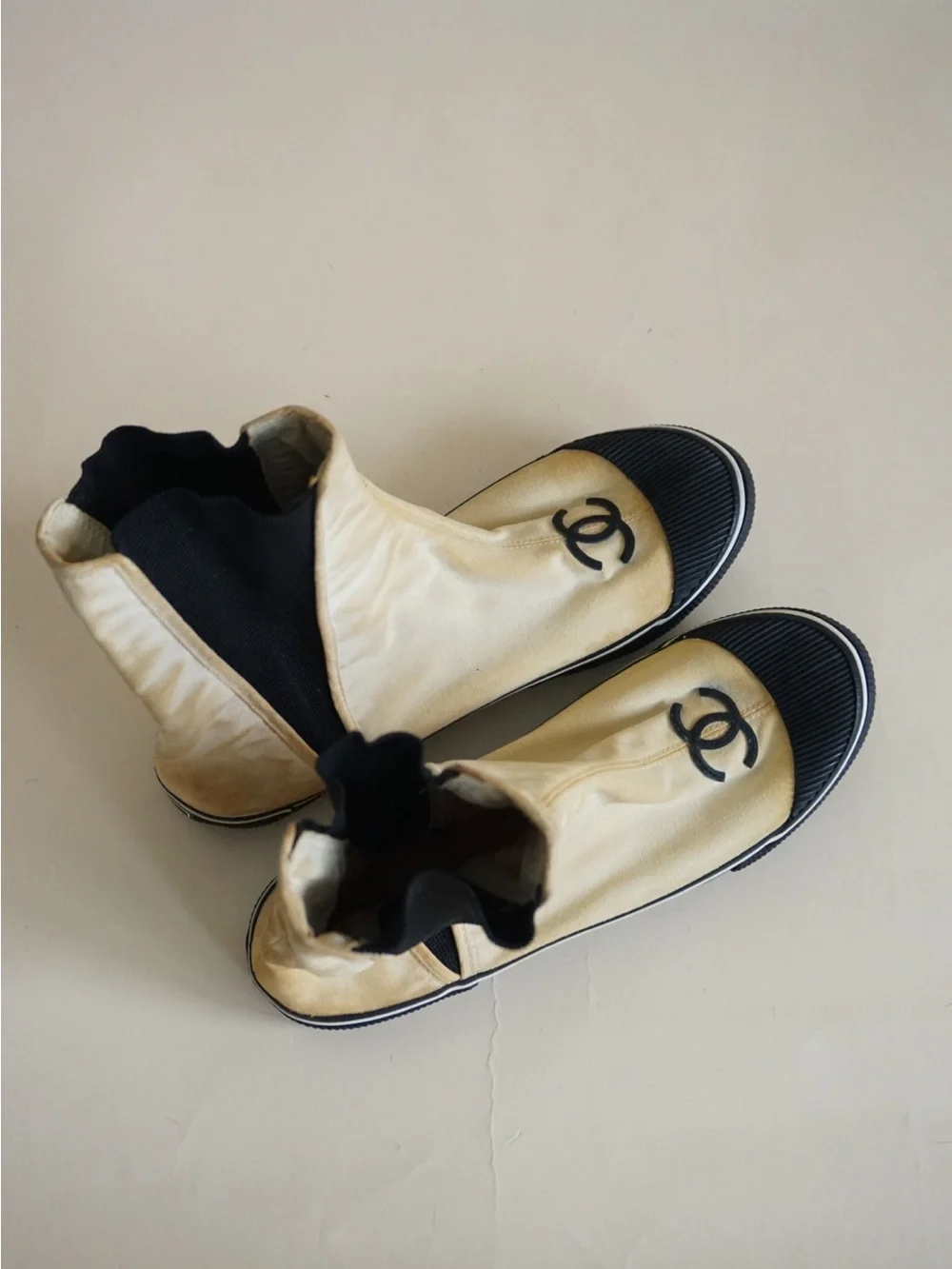 Vintage Chanel Ivory Cotton / Black Rubber Ankle Booties - Size 39 AS IS